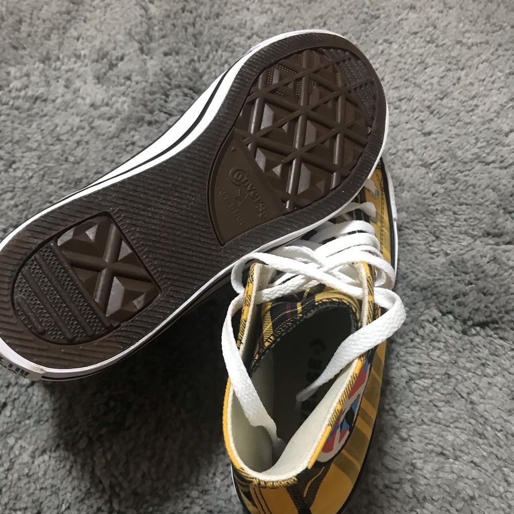 Converse (Firm Price) - Picture 10 of 12